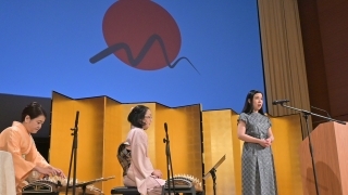 国歌斉唱