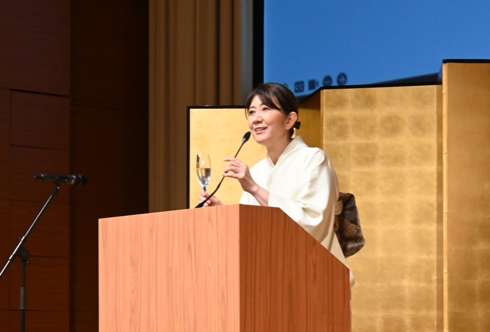 国歌斉唱